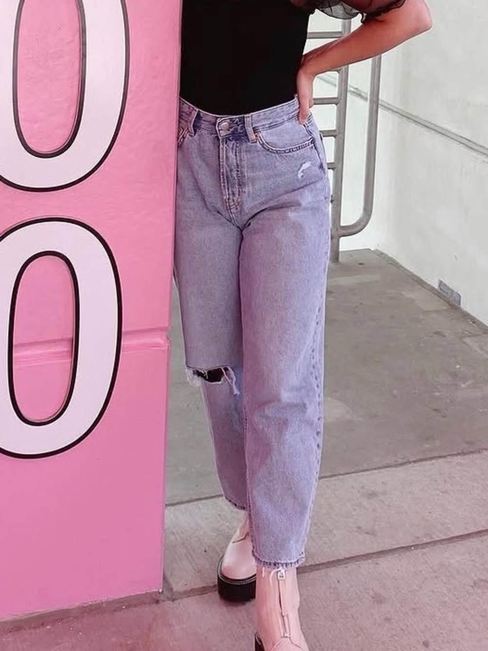 H&M Light Blue Straight Leg Jeans with Knee Rip